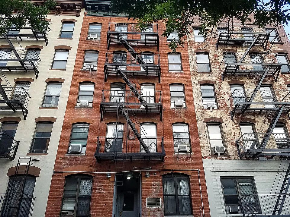 1st image of 168 Norfolk St APT 14