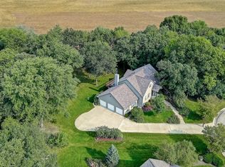 420 Carla Ct, Silver Lake, WI 53170