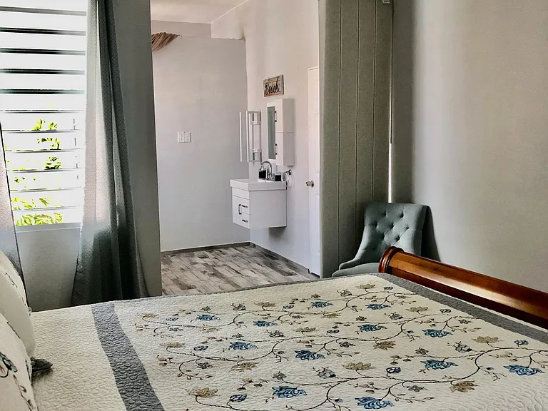 515 Calle Barbe #2A — Photo 4