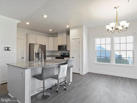 5th image of 18208 Brownstone Pl