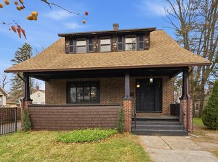 10 McKinley Ter, Westfield, MA 01085