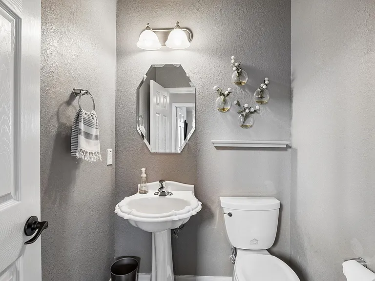 6102 Timbermoss Ct — Photo 12