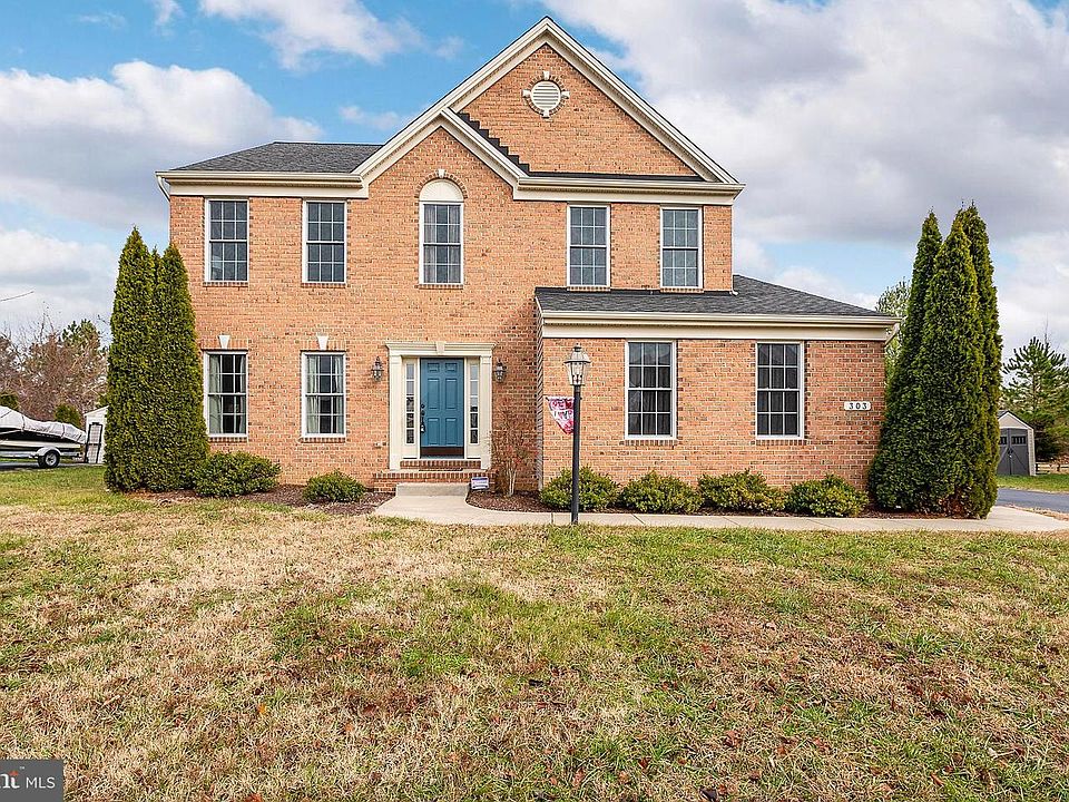 1st image of 303 Brookfield Dr
