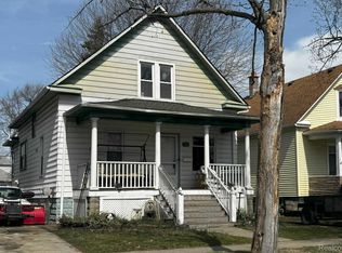 516 Poplar St, Wyandotte, MI 48192