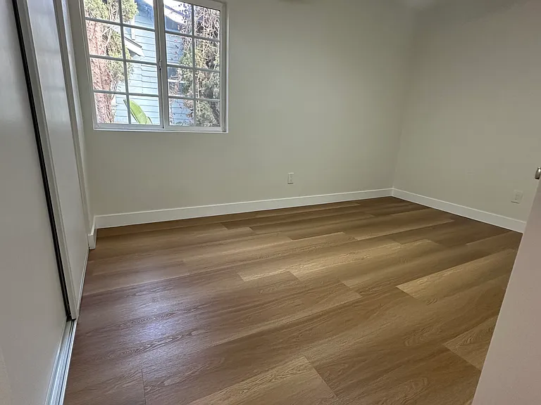 2173-77 Harrison Ave #2175 — Photo 6