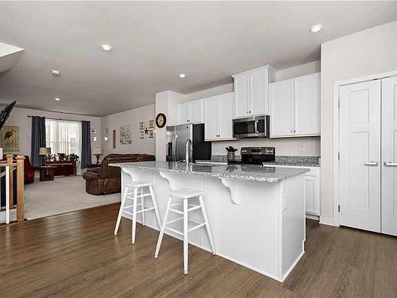 4th image of 2690 Azalea Garden Rd #B