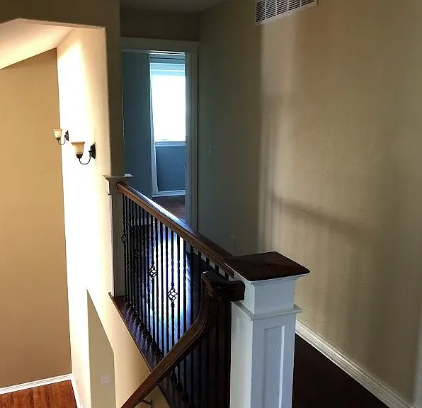 922 Sandstone Way — Photo 4