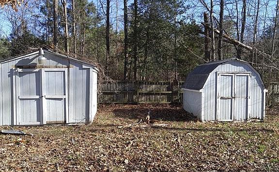 2nd image of 4131 McIlwaine Dr