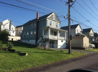 68 Wilkes Ln, Wilkes Barre, PA 18702
