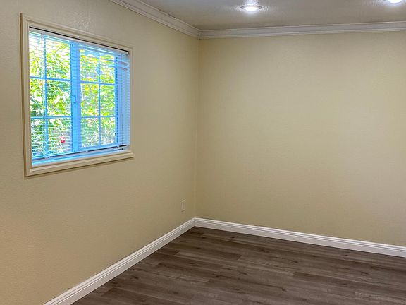 3rd image of 618 10th Ave #1