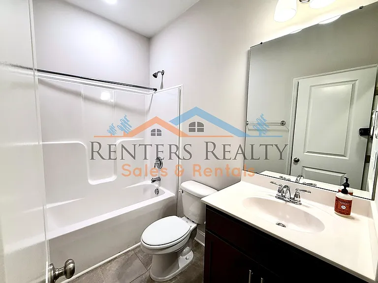 104 Colony Cove Dr — Photo 46