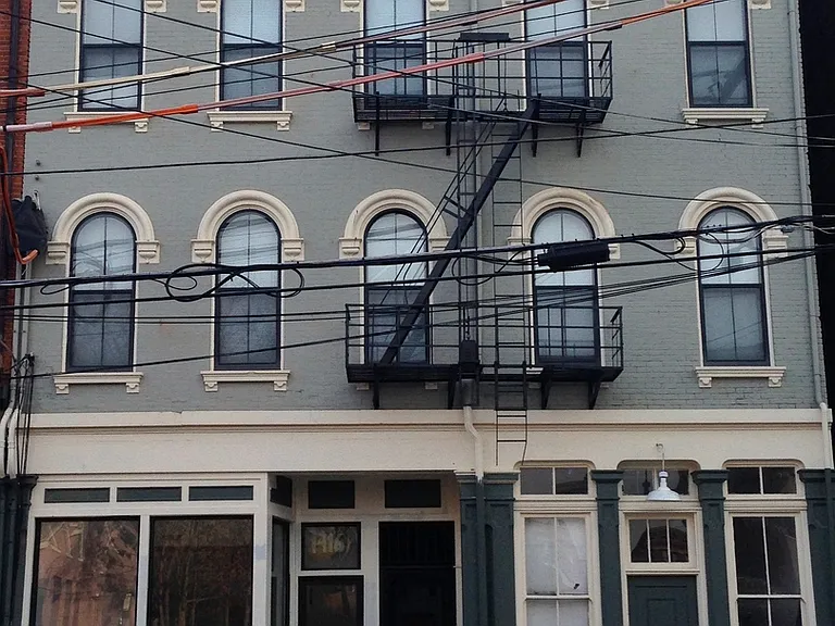 1414-16 Walnut St — Photo 16