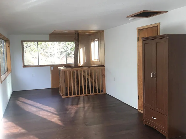 upstairs bedroom-living,studio