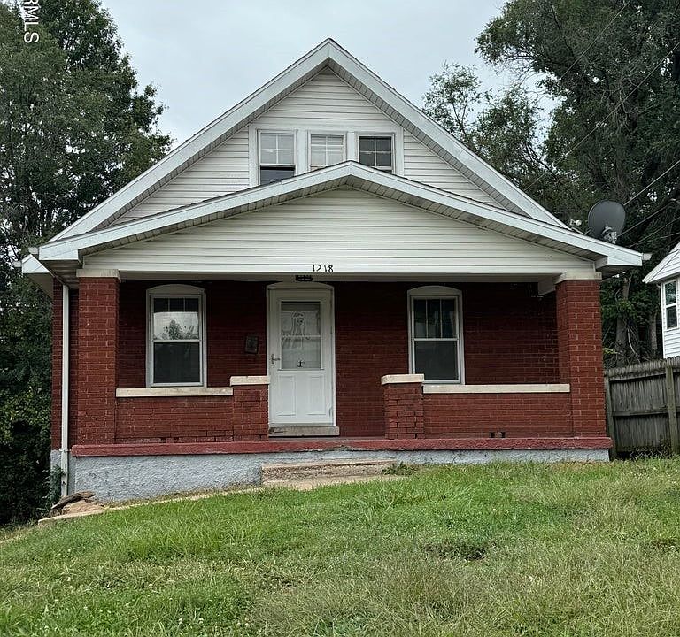 1st image of 1218 E Dunklin St