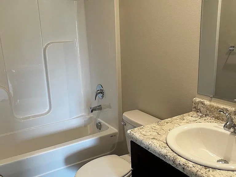 2816 W McLaren Dr — Photo 7