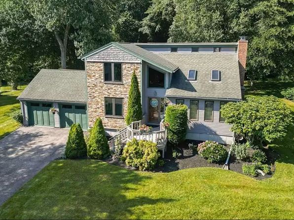 45 W Bay Dr