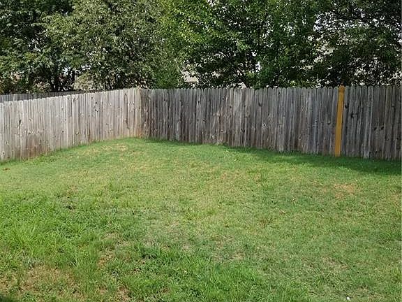 3rd image of 297 Copper Oaks Dr