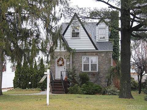 1st image of 169 Hunnewell Ave