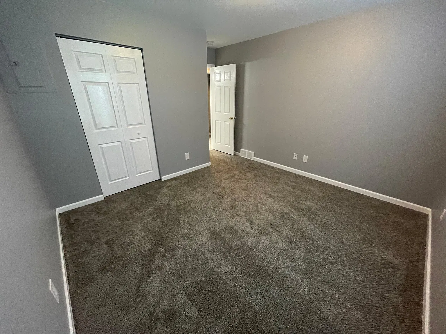 3 bed, 1100 sqft, $1,350 — Photo 4