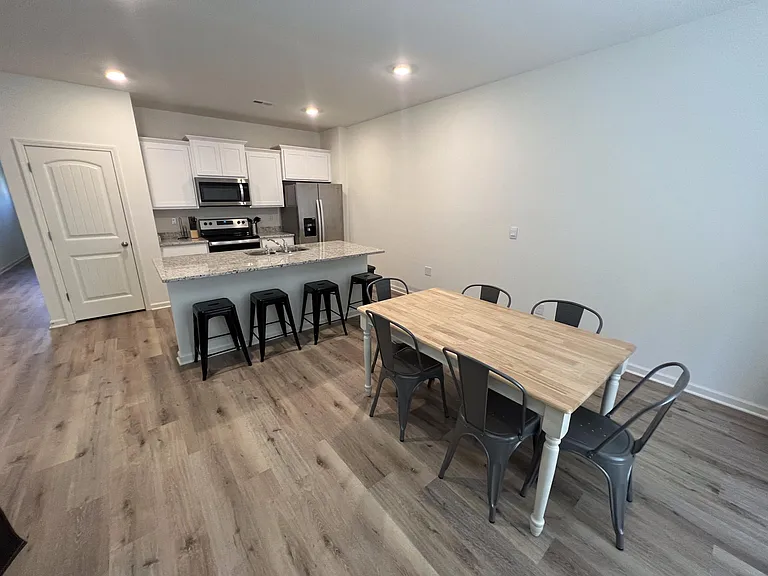 5691 Post Oak Trl — Photo 12