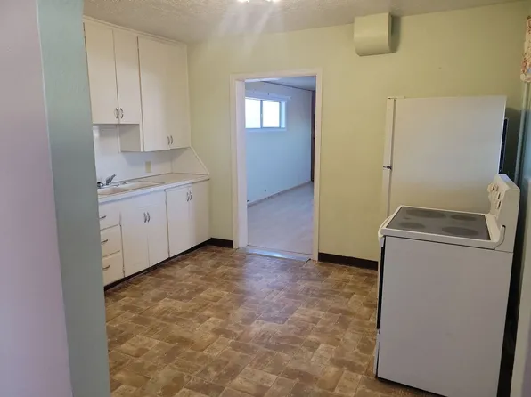 905 N Lincoln, 905 N Lincoln Ave APT 3, Jerome, ID 83338