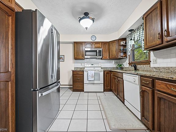 2nd image of 14281 Wade Ave NE