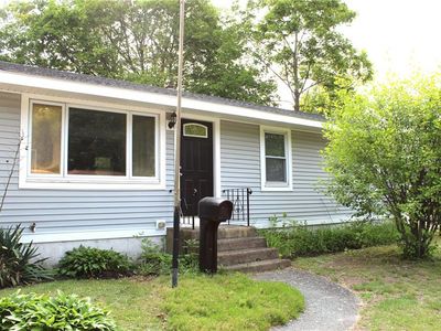59 Arnold Rd, Coventry, RI, 02816