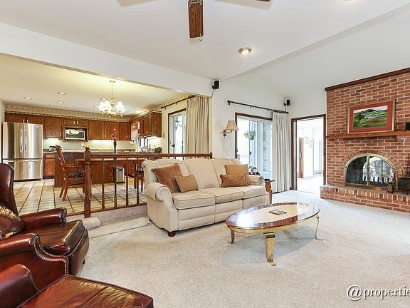 Living Room/Dining Room