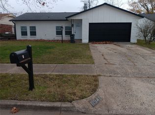 11946 E 37th Pl, Tulsa, OK 74146