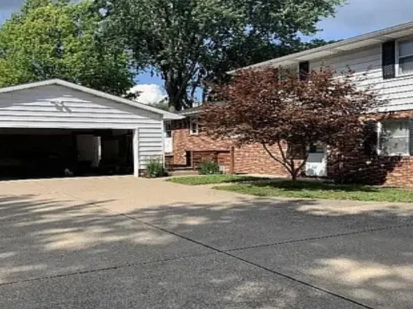515 Woodside Ave SE, North Canton, OH 44720