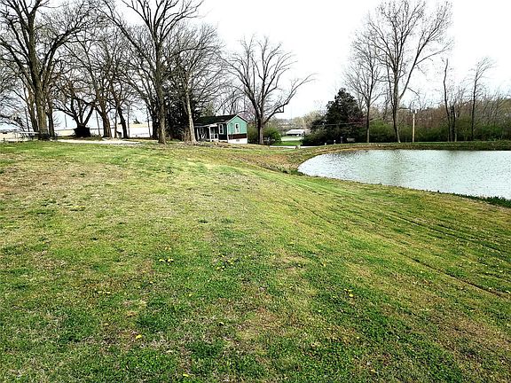 2nd image of 171 Green Dr