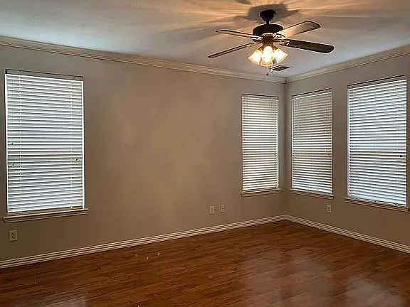 2028 Fox Glen Dr — Photo 13