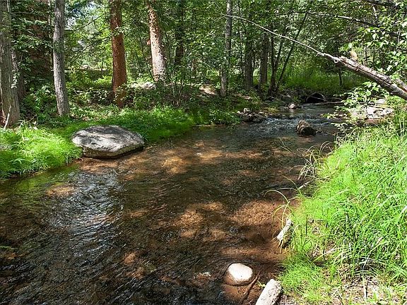 2nd image of 160 Creekside Dr #20