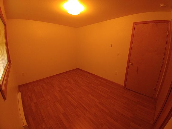 5th image of 1020 Neil St NE