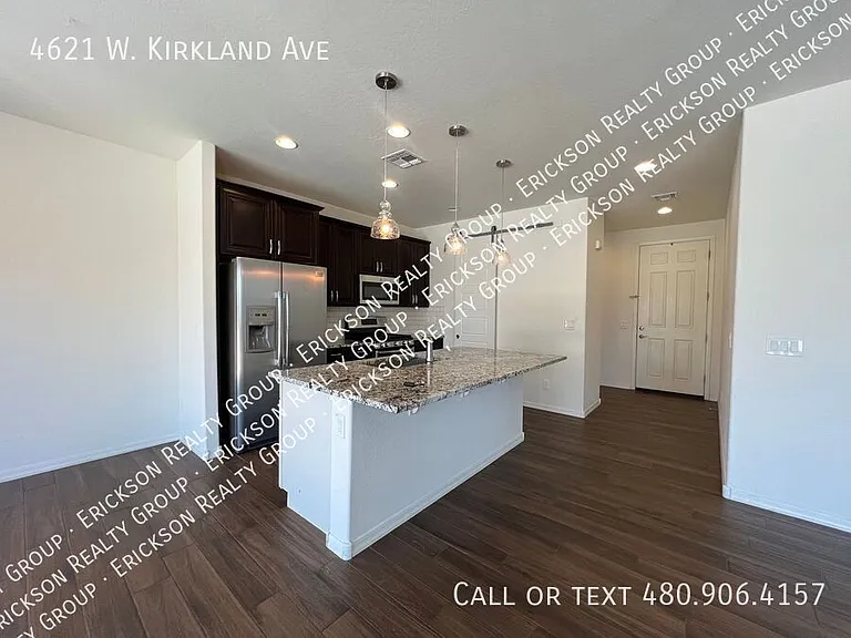 4621 W Kirkland Ave — Photo 3