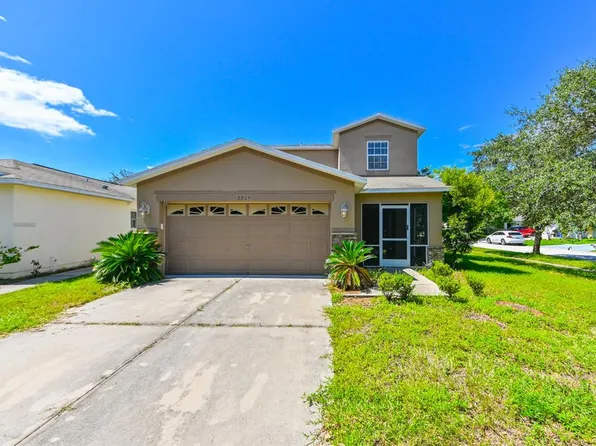 7715 Carriage Pointe Dr, Gibsonton, FL 33534