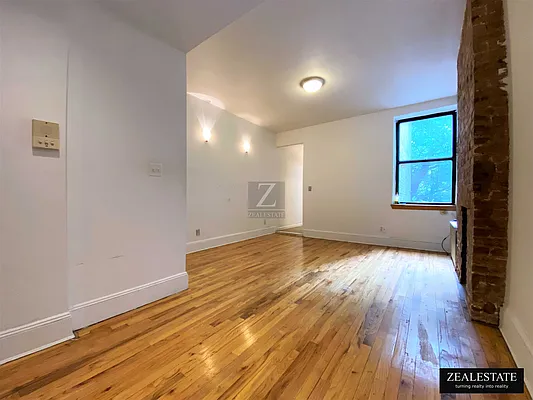 Rented by ZealEstate Group Inc | media 30