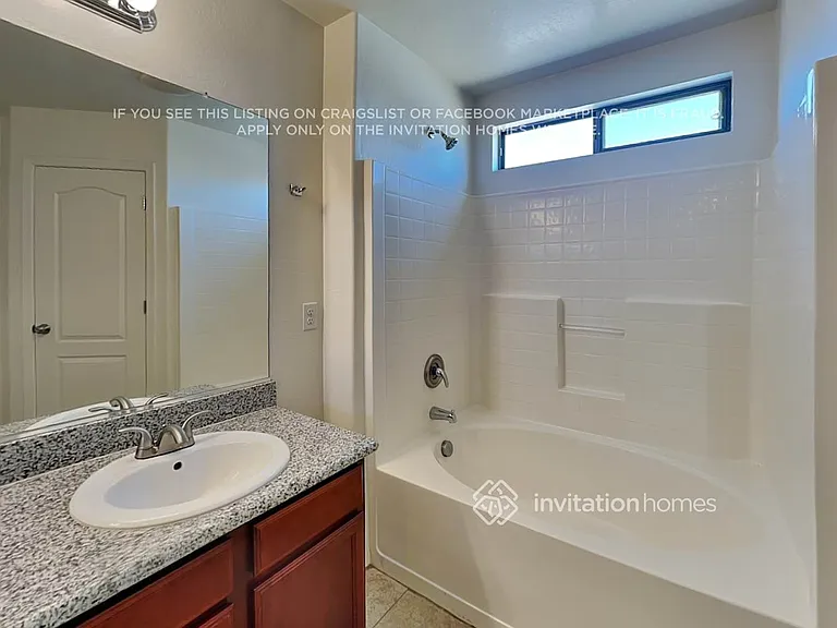 1352 E Kelsi Ave — Photo 15