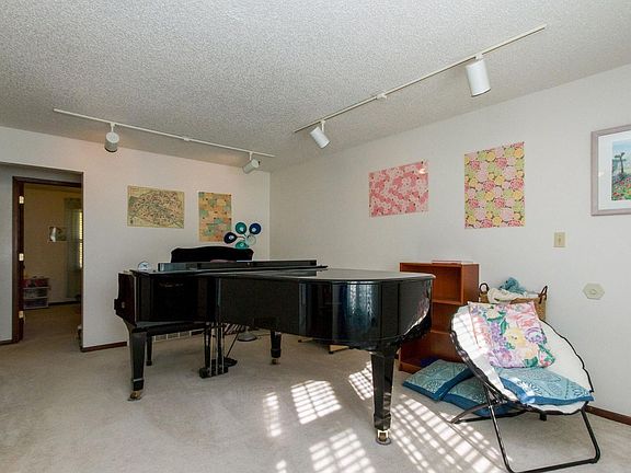 4th image of 4306 50th St