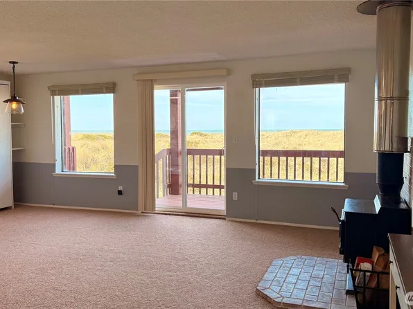 1317 Ocean Shores Blvd SW #2, Ocean Shores, WA 98569