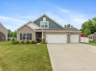 96 Mission Terrace Dr, Whiteland, IN