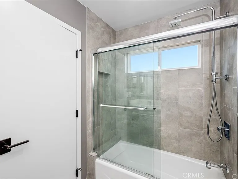 5 Clipper Rd #A — Photo 12