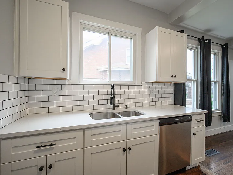 4630 S 3rd St — Photo 12