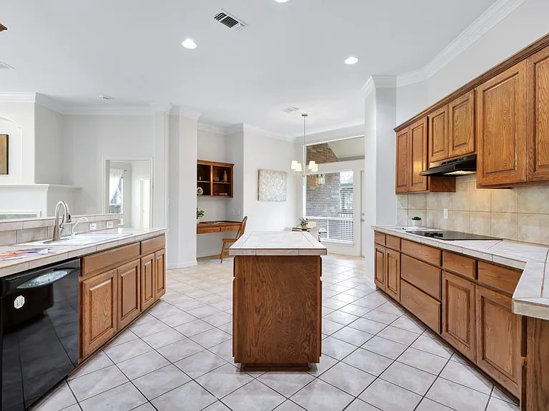 26 Silverhorn Dr — Photo 16