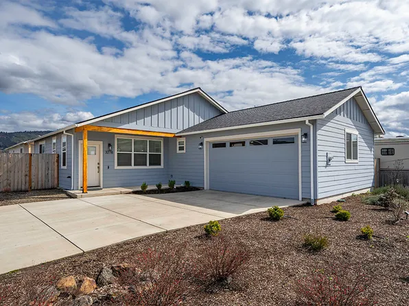 3278 Springbrook Rd, Medford, OR 97504