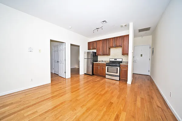 Rented by Level Group | media 2