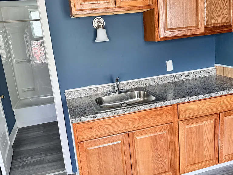 560 Fargo Ave #1 — Photo 4