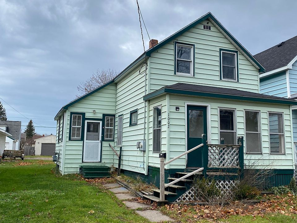 1st image of 1002 Superior St