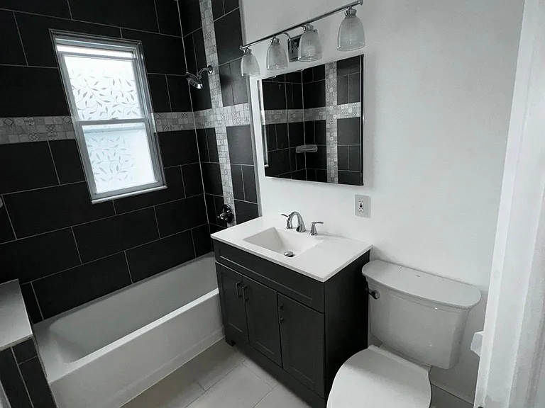806 Garden St #3 — Photo 6