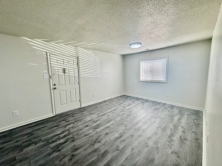 907 True St — Photo 4